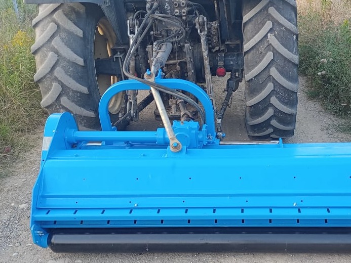 Generalni servis malčera: zamjena ležajeva, balansiranje rotora i profesionalno bojanje kućišta